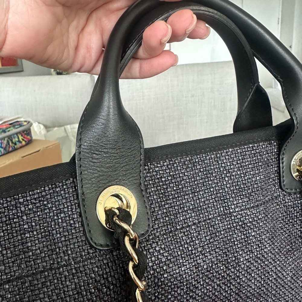 Chanel - Picture 6 of 7